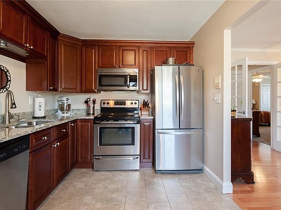 3rd image of 683 Orleans Ct #683