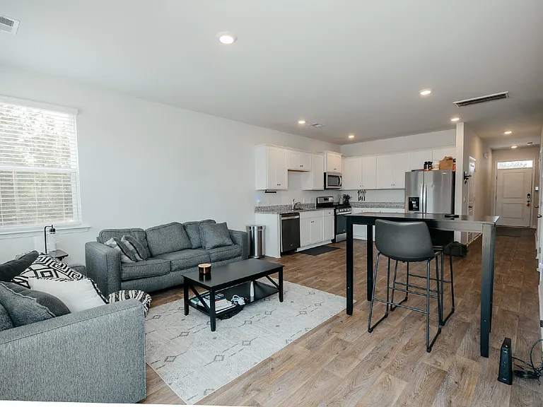 206 Mica Ct — Photo 6