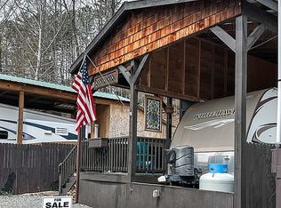 54 1st St #1, Ellijay, GA 30540