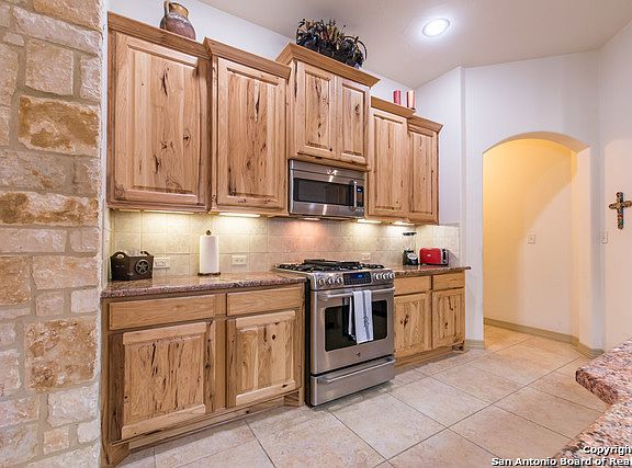 5th image of 1204 Gruene Valley Cir