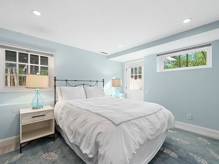 535 Old Sag Harbor Rd — Photo 23