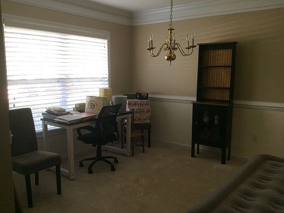 Formal Dining Rm/Office