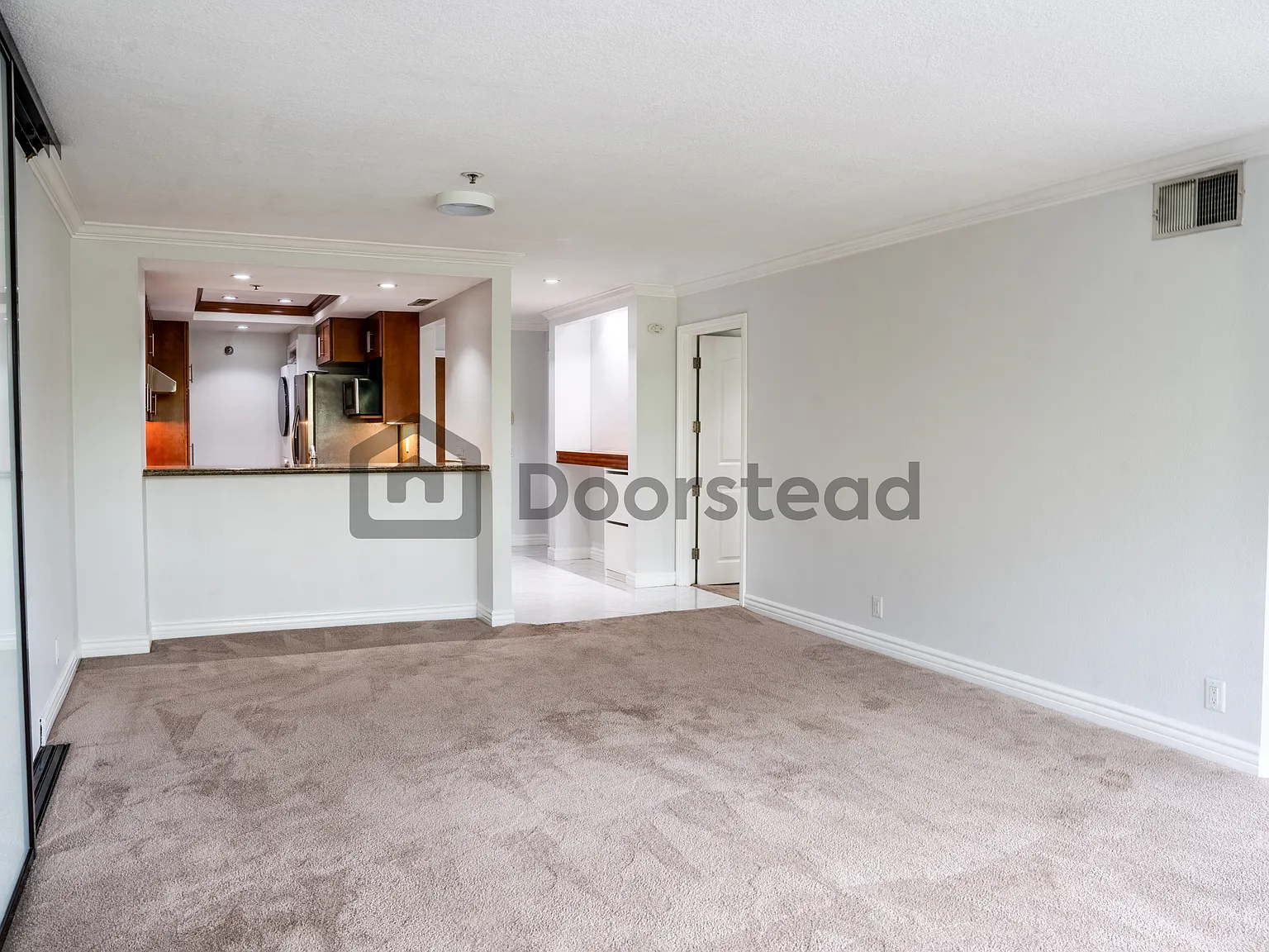 2 bed, 1.0 bath, 1100 sqft, $4,050 — Photo 4