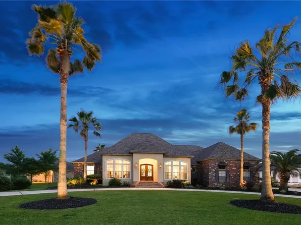 300 Cape Breton Dr, Slidell, LA 70458