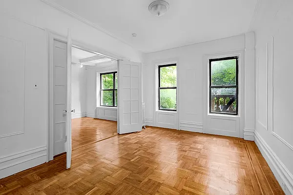 Rented by Nooklyn NYC LLC | media 18