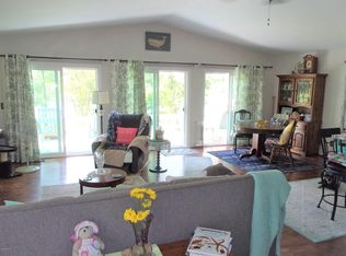 209 Beverly Dr, Coldwater, MI 49036