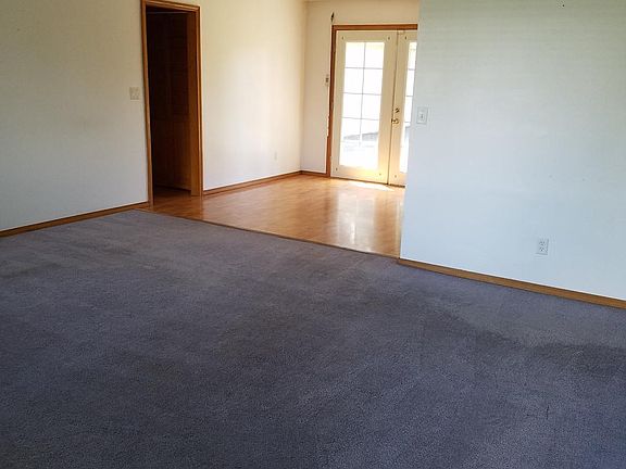 3rd image of 23807 SE 440th St