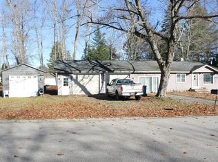 146 Dale Rd, Houghton Lake, MI 48629