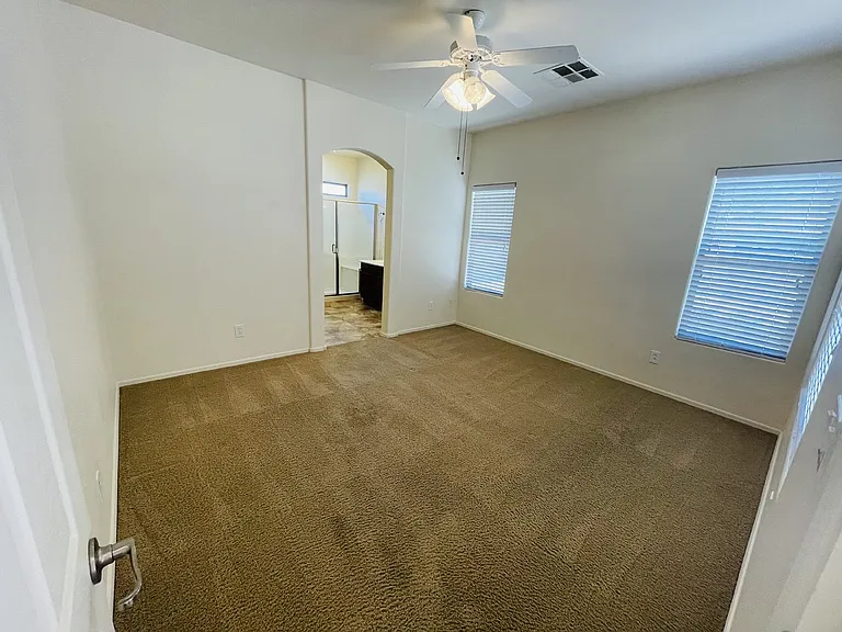 37078 W Mondragone Ln — Photo 17