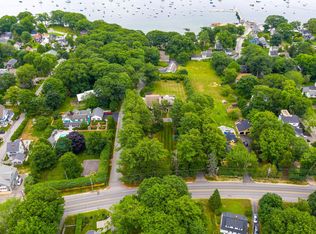 279A Foreside Rd, Falmouth, ME 04105