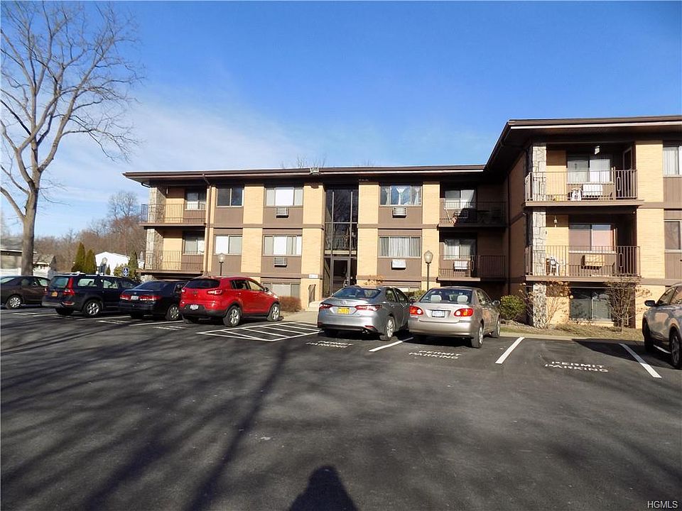 1st image of 10 Oakwood Ter APT 97