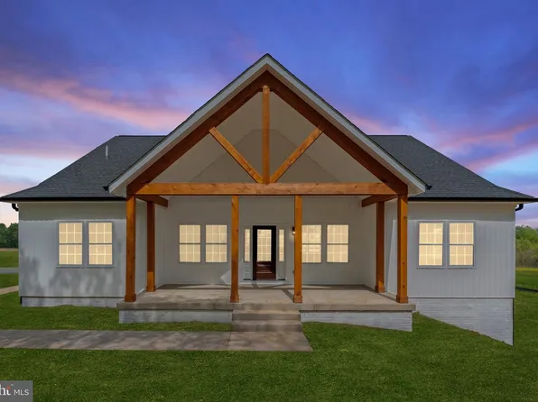 6575 Valley Dr, Warrenton, VA 20187