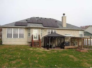 3206 Stonebridge Dr, Shiloh, IL 62221