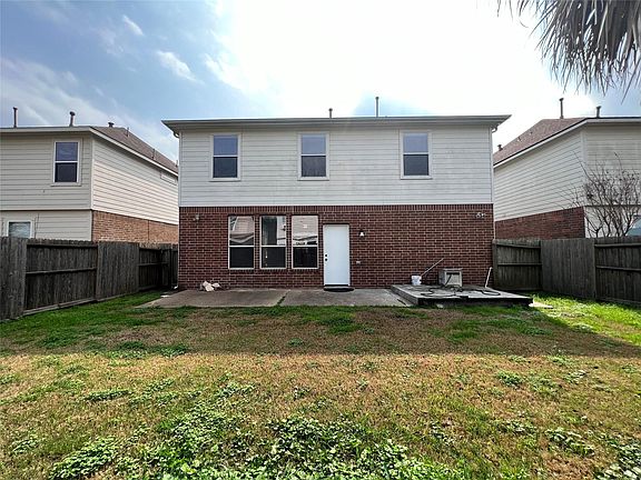 4th image of 19402 Brook Village Rd