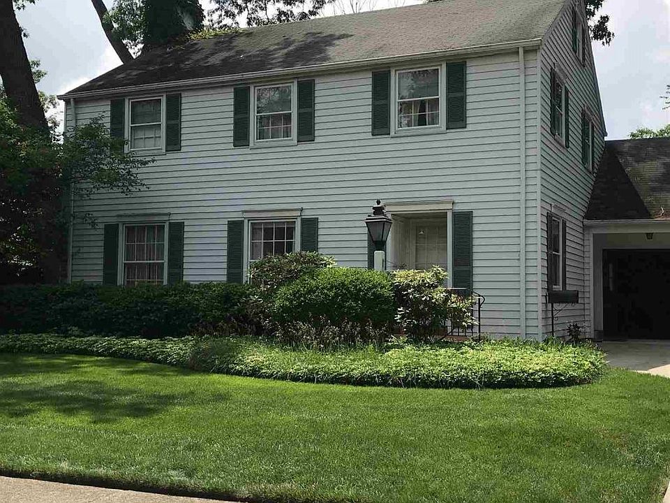 1st image of 239 S Hawthorne Dr