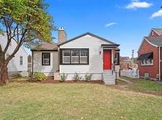 1120 Jackson St, Saint Charles, MO