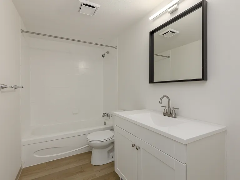 8660 Granville Ave #110 — Photo 11