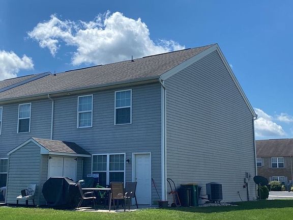 2nd image of 371-385 Lantern Ln