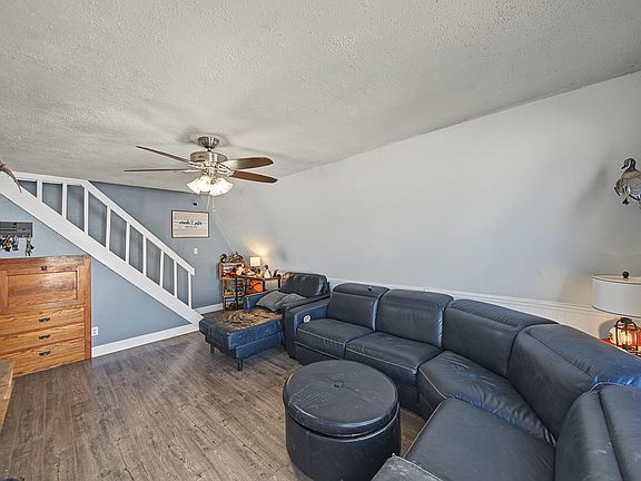 5th image of 3251 Valleyview Trl