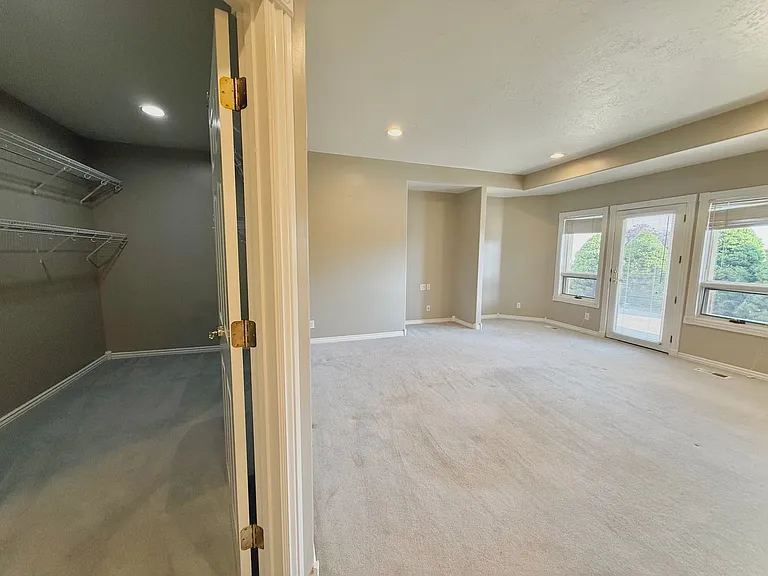 825 N Capitol Blvd — Photo 46