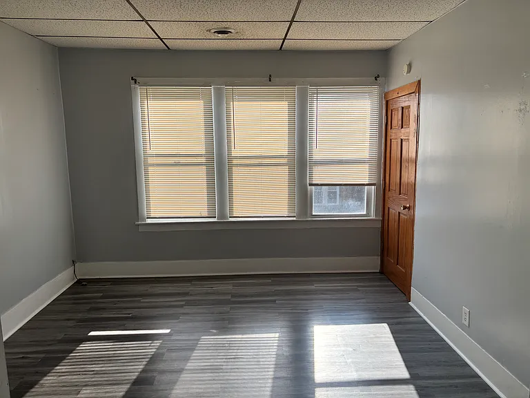 2315 N Washtenaw Ave #2 — Photo 3