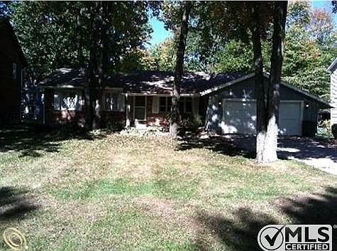 4210 Quaker Hill.jpg