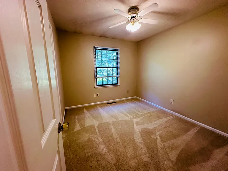 105 Franklin Parke Ct — Photo 7