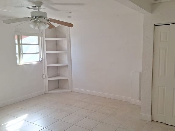 4th image of 2523 Roosevelt St #3