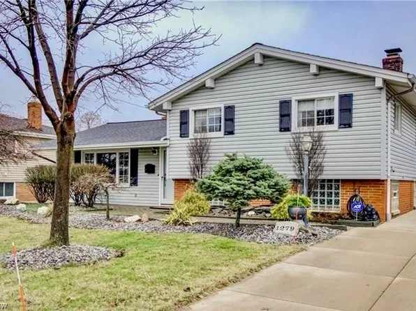 1279 Giesse Dr, Mayfield Heights, OH 44124