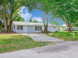3105 18th St, Vero Beach, FL 32960