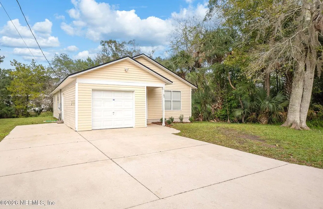 3 bed, 1191 sqft, $2,000 — Photo 2