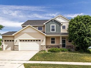 5250 Forest Knoll Dr SE, Rochester, MN 55904