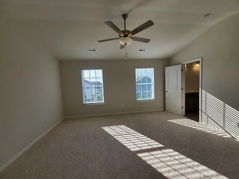 1217 Leanndra Park — Photo 16
