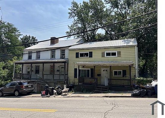 2nd image of 207 Steuben St