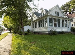 101 N Crystal St, Lake Crystal, MN 56055