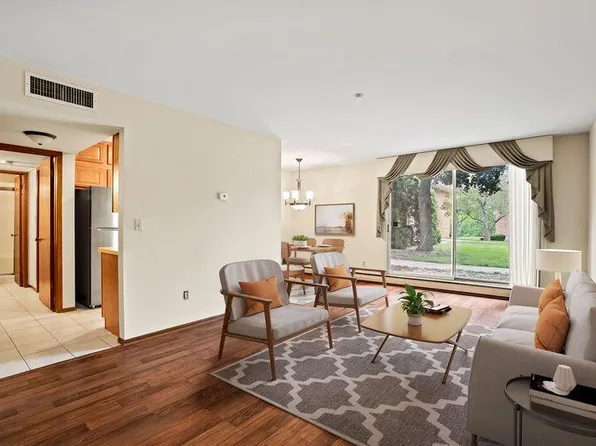4117 West Rivers Edge CIRCLE #6, Brown Deer, WI 53209
