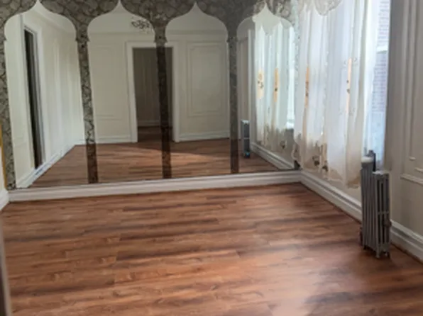 469 East 93rd Street image 1 of 6