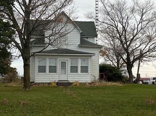 10569 N 3300 East Rd, Arrowsmith, IL 61722