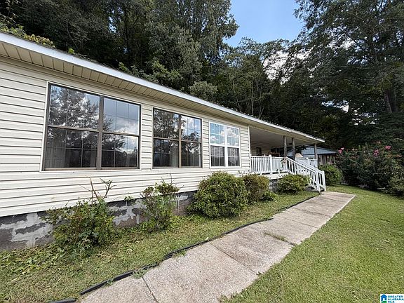 4th image of 693 Cherokee Dr