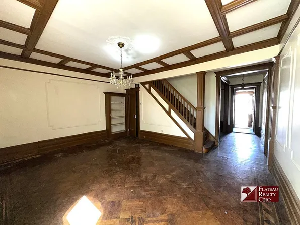 202 E 35th St, Brooklyn, NY 11203