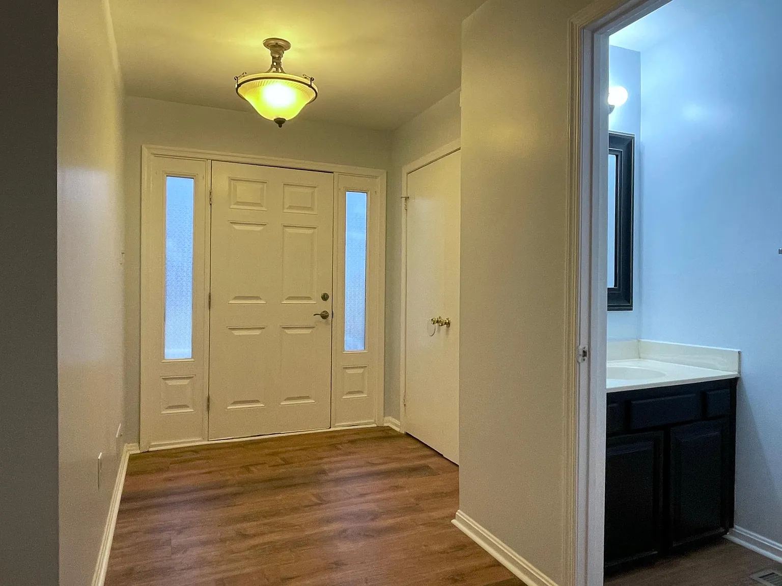 3 bed, 1540 sqft, $2,990 — Photo 2