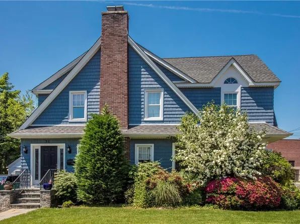 36 Howard Parkway, New Rochelle, NY 10801
