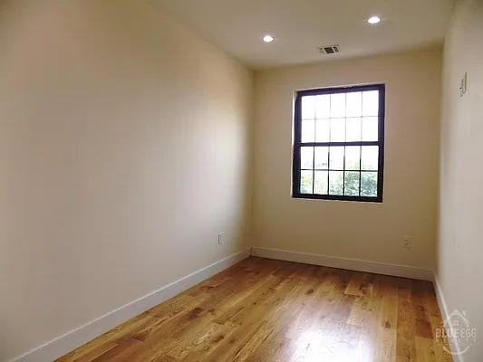 Rented by Blue Egg Realty Corp | media 6