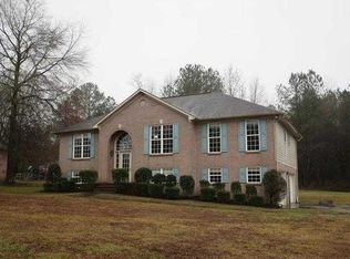 2017 Magnolia Rd, Leeds, AL 35094