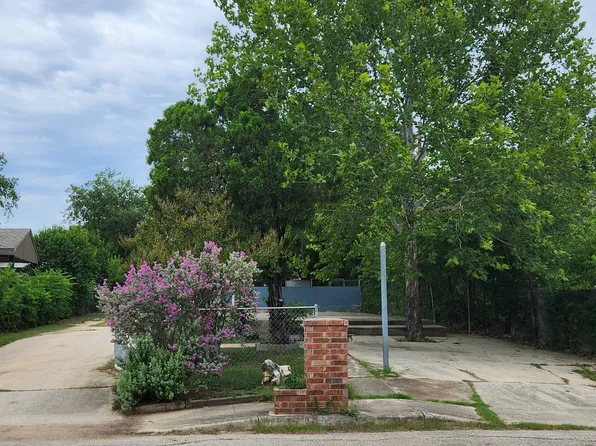 6511 Marcum Dr, San Antonio, TX 78227