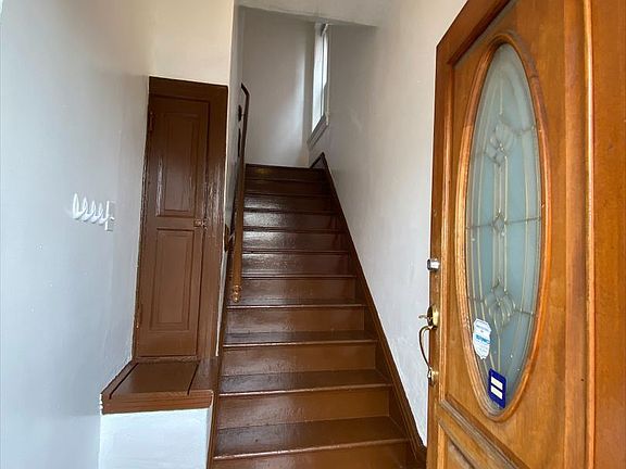 3rd image of 3518 Juniata St #2F