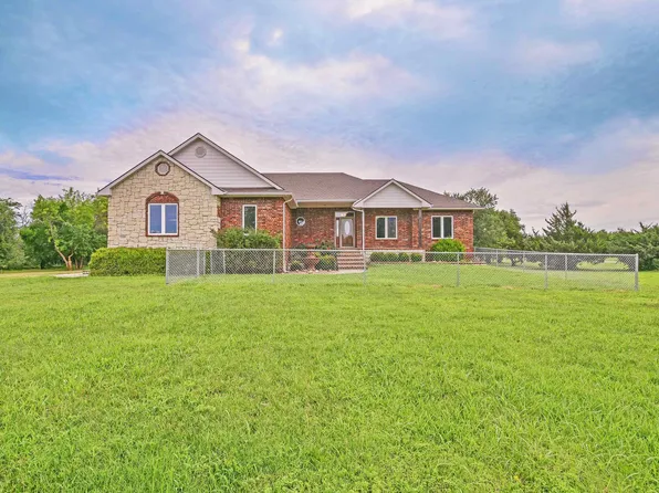 11808 W Springwater St, Clearwater, KS 67026