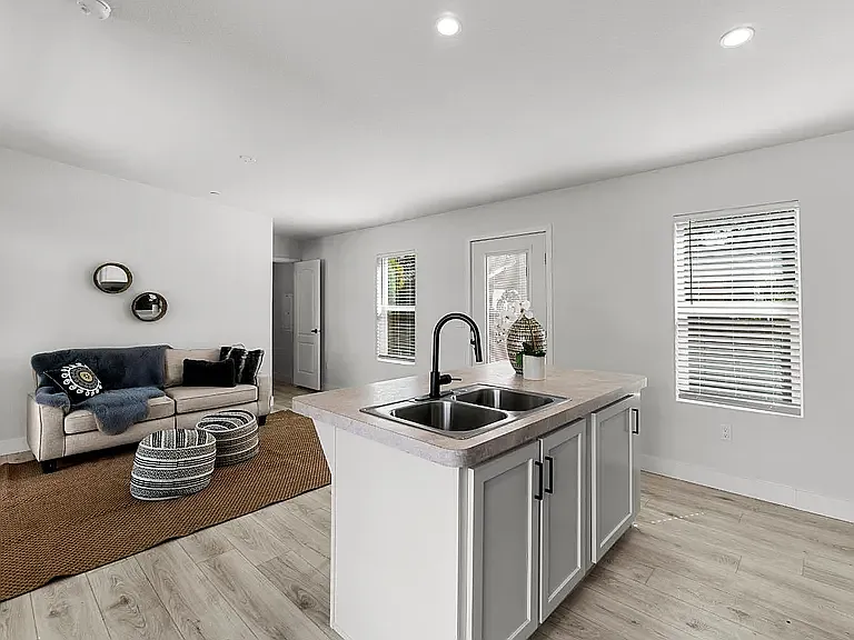 8368 Madison Ave — Photo 5