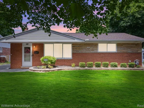 37862 Parkhurst St, Livonia, MI 48154