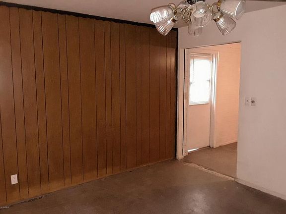 2nd image of 1740 W Pueblo Ave